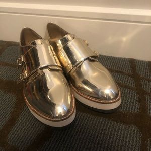 Matallic platform shoes